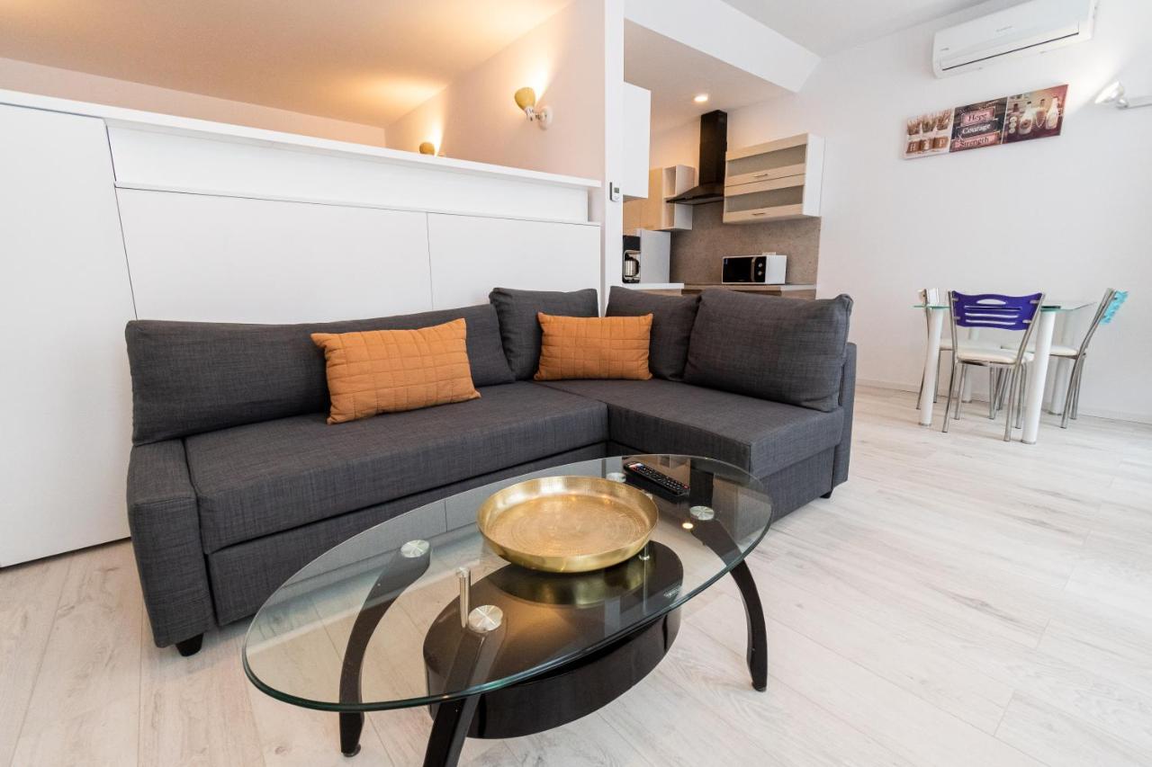 Apartament Old Town - Moments Away From The Black Church Brașov